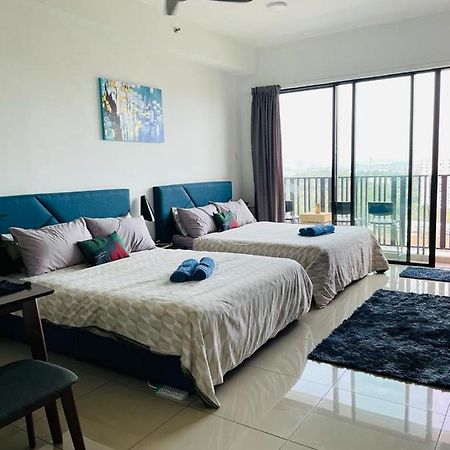 Homestay I-City Cantik, Tenang, Wifi, 4K Smart Tv, Netflix, Coway, Free Parking Shah Alam Eksteriør billede