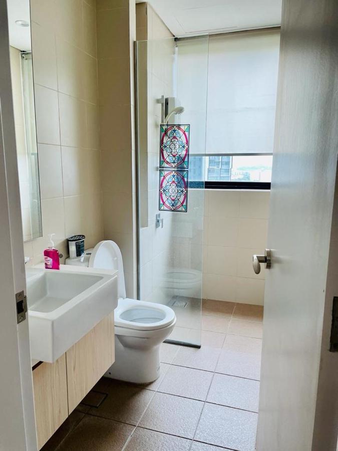 Homestay I-City Cantik, Tenang, Wifi, 4K Smart Tv, Netflix, Coway, Free Parking Shah Alam Eksteriør billede