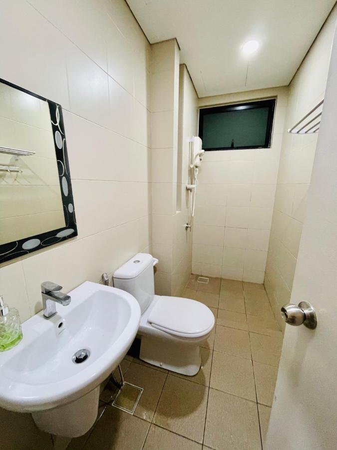 Homestay I-City Cantik, Tenang, Wifi, 4K Smart Tv, Netflix, Coway, Free Parking Shah Alam Eksteriør billede