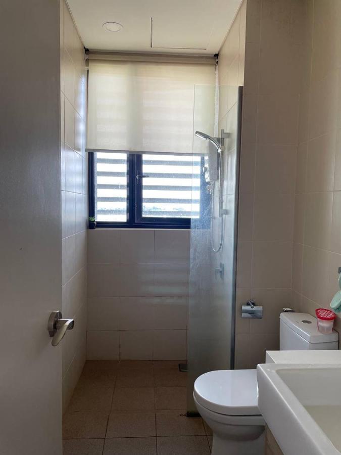 Homestay I-City Cantik, Tenang, Wifi, 4K Smart Tv, Netflix, Coway, Free Parking Shah Alam Eksteriør billede
